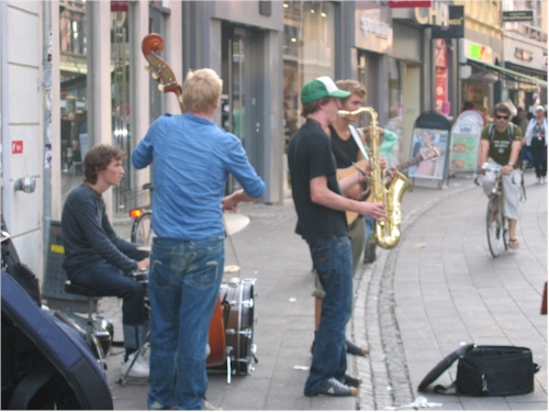 street musicians on stroget